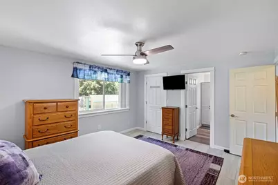 7185 Old Military Road NE, Bremerton, WA 98311 - Photo 19