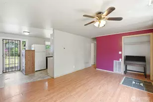5705 238th St SW, Mountlake Terrace, WA 98043 - Photo 9