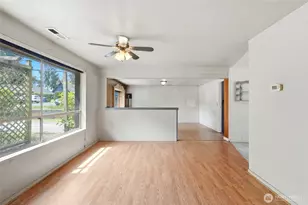 5705 238th St SW, Mountlake Terrace, WA 98043 - Photo 5