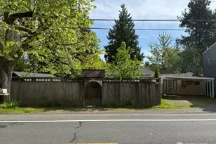 12018 Sand Point Way NE, Seattle, WA 98125 - Photo 11