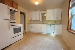 12018 Sand Point Way NE, Seattle, WA 98125 - Photo 7