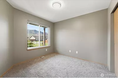 117 Island Loop Road, Rock Island, WA 98850 - Photo 17