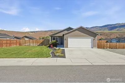 117 Island Loop Road, Rock Island, WA 98850 - Photo 1