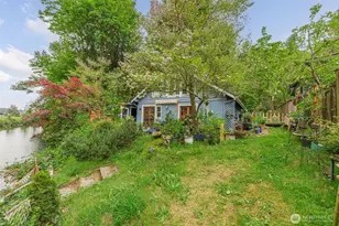 303 E 11th St, Snohomish, WA 98290 - Photo 35