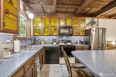 303 E 11th Street, Snohomish, WA 98290 - Photo 5