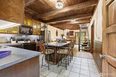 303 E 11th Street, Snohomish, WA 98290 - Photo 3