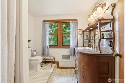 303 E 11th Street, Snohomish, WA 98290 - Photo 23