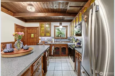 303 E 11th Street, Snohomish, WA 98290 - Photo 5