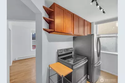 7 Harrison Street #17, Seattle, WA 98109 - Photo 9