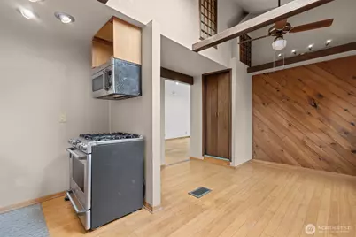 7123 32nd Avenue SW, Seattle, WA 98126 - Photo 11