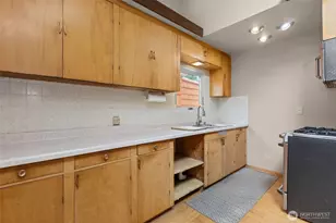 7123 32nd Ave SW, Seattle, WA 98126 - Photo 9