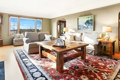 2301 Rosemont Place W, Seattle, WA 98199 - Photo 5