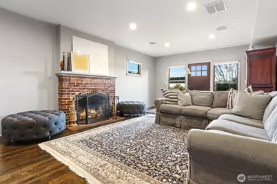 2301 Rosemont Place W, Seattle, WA 98199 - Photo 33