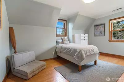 2301 Rosemont Place W, Seattle, WA 98199 - Photo 15