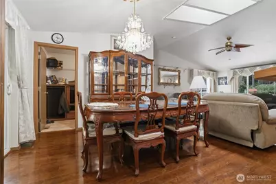 6201 SE Mile Hill Drive, Port Orchard, WA 98366 - Photo 11