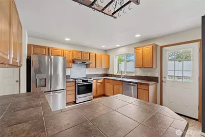 1232 NW Kathleen Drive, Oak Harbor, WA 98277 - Photo 11