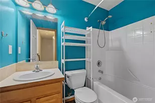 1232 NW Kathleen Dr, Oak Harbor, WA 98277 - Photo 19