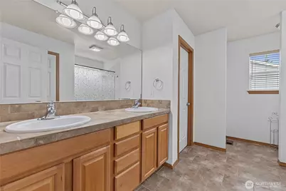 1232 NW Kathleen Drive, Oak Harbor, WA 98277 - Photo 25