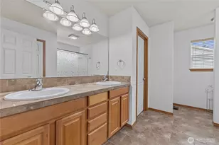 1232 NW Kathleen Dr, Oak Harbor, WA 98277 - Photo 25