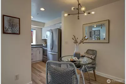 712 E Denny Wy Unit #502, Seattle, WA 98122 - Photo 7