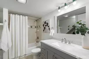 551 NE 84th St, Seattle, WA 98115 - Photo 35