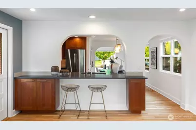 551 NE 84th Street, Seattle, WA 98115 - Photo 13