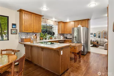 22329 NE 28th Street, Sammamish, WA 98074 - Photo 13