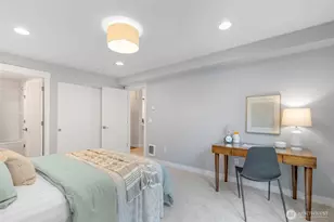 275 W Roy St, Seattle, WA 98119 - Photo 25