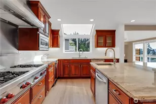 535 208th Ave NE, Sammamish, WA 98075 - Photo 15