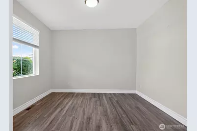 8019 Vialago Parkway, Zillah, WA 98953 - Photo 17