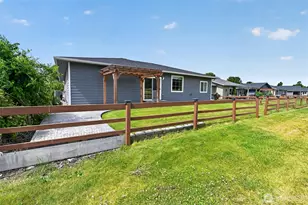 8019 Vialago Pkwy, Zillah, WA 98953 - Photo 3