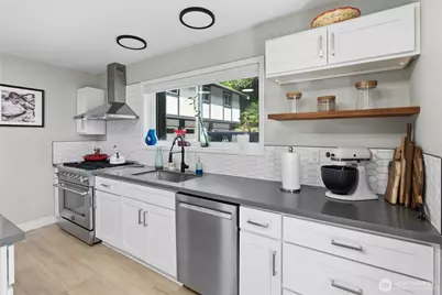 9300 86th Avenue NW, Gig Harbor, WA 98332 - Photo 5
