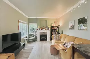 801 Rainier Ave N, Renton, WA 98057 - Photo 3