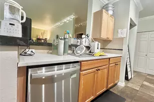 801 Rainier Ave N, Renton, WA 98057 - Photo 7
