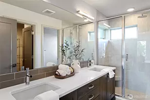 1700 E Marion St, Seattle, WA 98122 - Photo 19