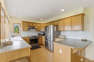 11956 NE Jefferson Point Rd, Kingston, WA 98346 - Photo 9