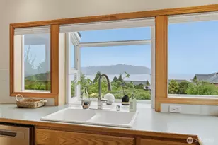 11956 NE Jefferson Point Rd, Kingston, WA 98346 - Photo 11