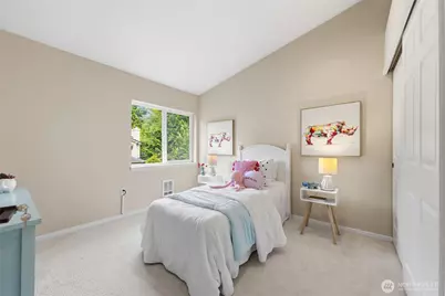 12541 NE 7th Place, Bellevue, WA 98005 - Photo 23