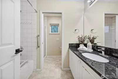 12541 NE 7th Place, Bellevue, WA 98005 - Photo 19