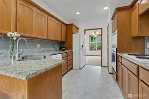 2113 12th Ave NW, Puyallup, WA 98371 - Photo 7