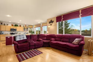 1306 68th St SE, Auburn, WA 98092 - Photo 9