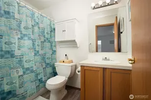 11916 130th St E, Puyallup, WA 98374 - Photo 17