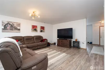 11916 130th Street E, Puyallup, WA 98374 - Photo 5