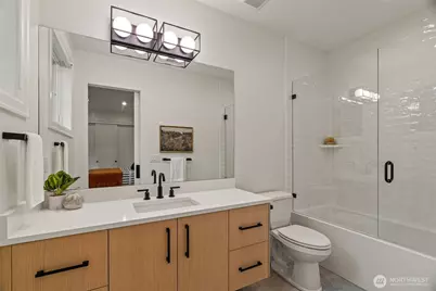 11204 108th Ave NE, Kirkland, WA 98033 - Photo 25