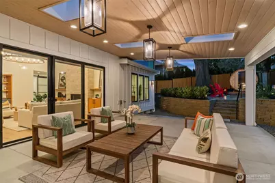 11204 108th Ave NE, Kirkland, WA 98033 - Photo 29