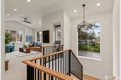 11204 108th Ave NE, Kirkland, WA 98033 - Photo 17