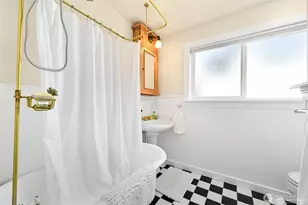 809 12th St, Bellingham, WA 98225 - Photo 21