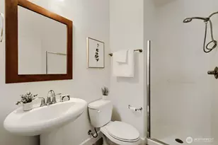 23257 SE 34th Pl, Sammamish, WA 98075 - Photo 23