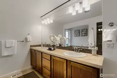 23257 SE 34th Place, Sammamish, WA 98075 - Photo 19