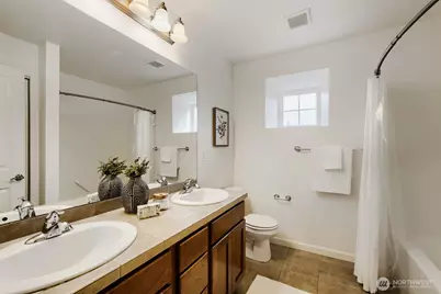 23257 SE 34th Place, Sammamish, WA 98075 - Photo 23